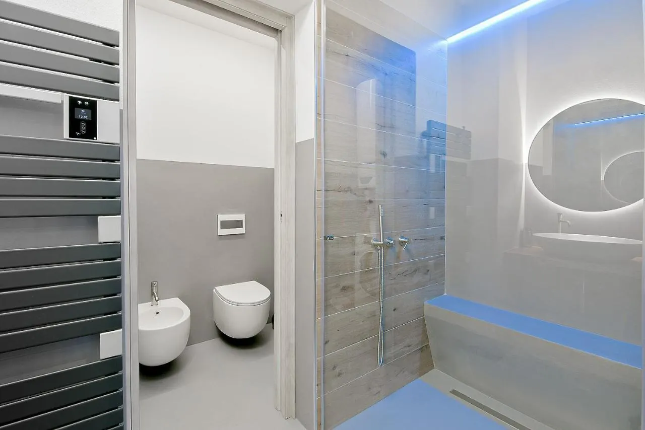Mono Apartment Italy
